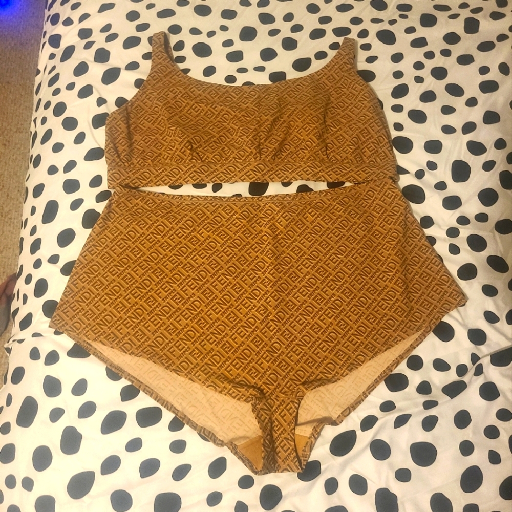Fendi Skims bralette & panty set sz 4x NIB